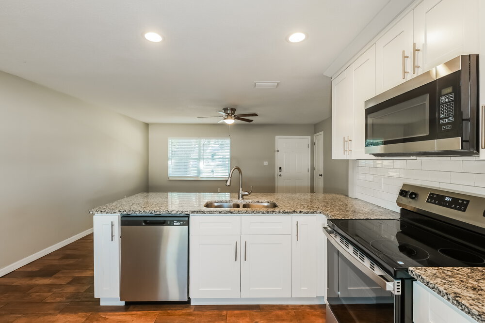 Building Photo - 3014 N Pineway Dr