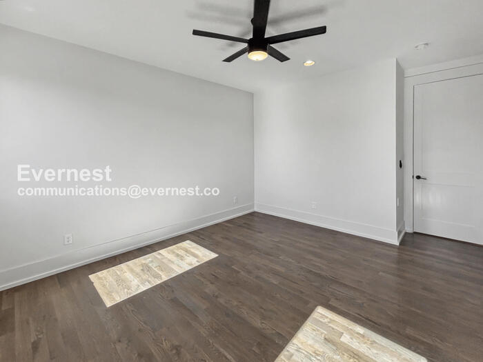 Building Photo - 1011 Garfield St