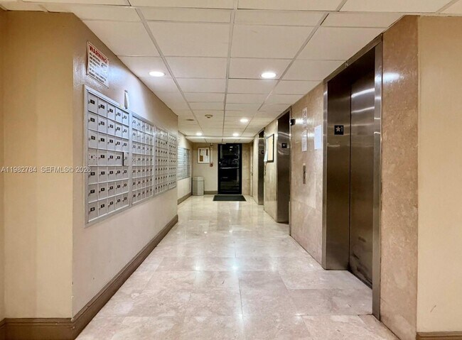 Building Photo - 1805 Sans Souci Blvd