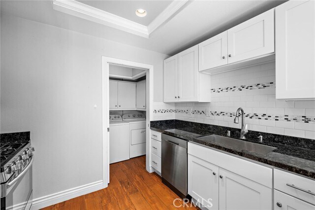 Building Photo - 28 Vía Esperanza