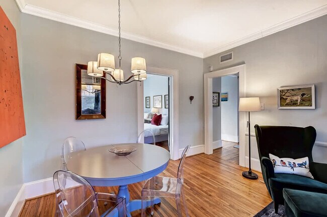 Building Photo - 800 Magnolia Ave