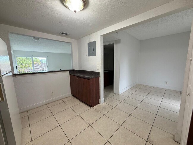 Building Photo - 3751 NW 115th Way