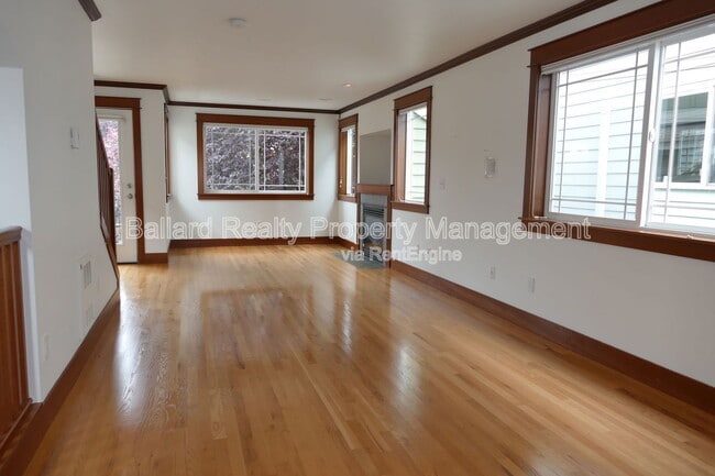 Building Photo - 913 NW 51st St