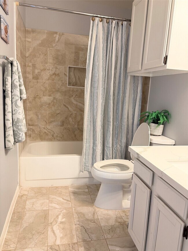 Building Photo - 18809 Egret Bay Blvd