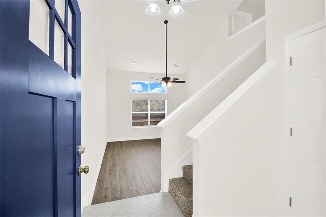 Building Photo - 641 Fort Thomas Pl