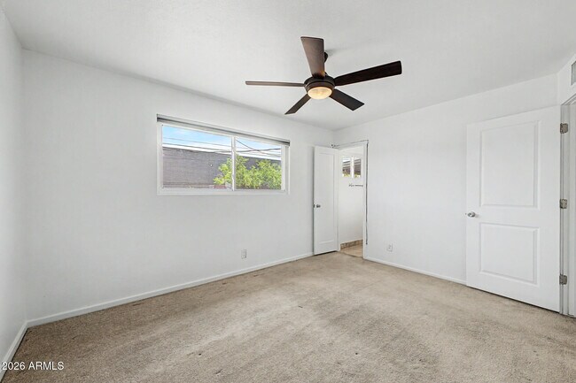 Building Photo - 6713 E Latham St