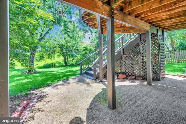 Building Photo - 21102 Raintree Ct