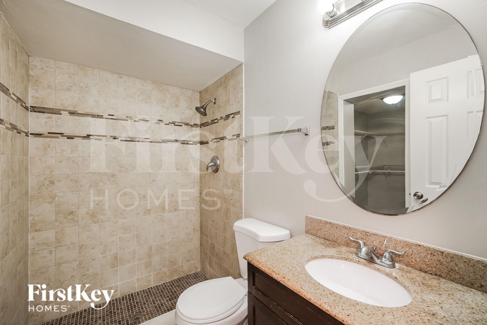 Building Photo - 1505 NE 10th Ln