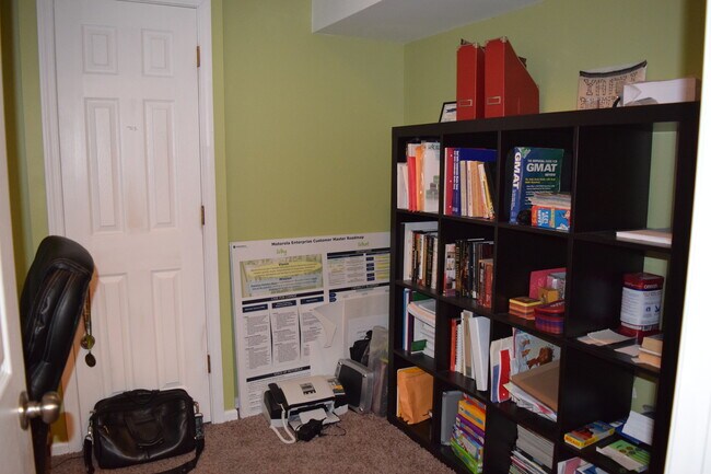 Building Photo - 2146 Cabrillo Ln