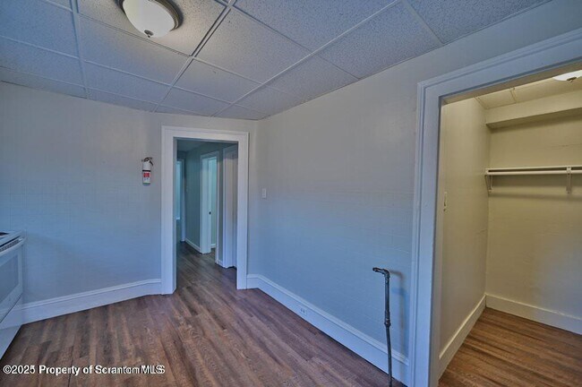 Building Photo - 109 Walnut St