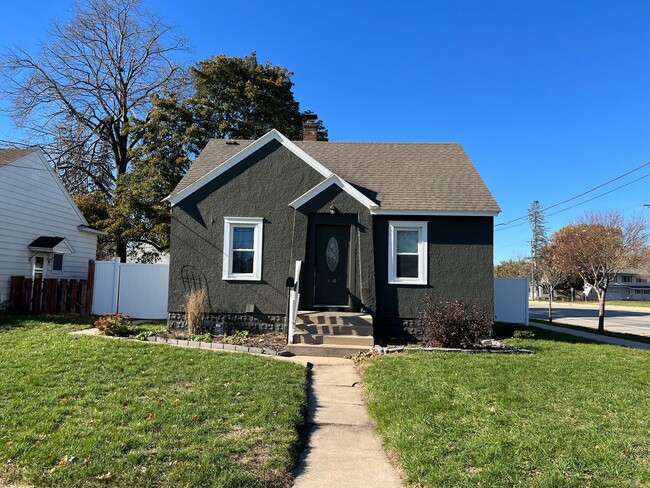 Primary Photo - 2-Bedroom, 1-Bathroom Single Family Home