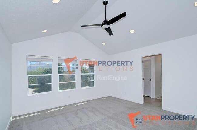 Building Photo - 3069 N 300 W