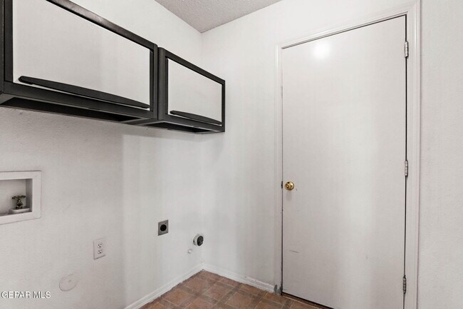 Building Photo - 2376 Joshua Louis Dr