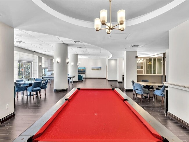 Building Photo - 3901 S Ocean Dr