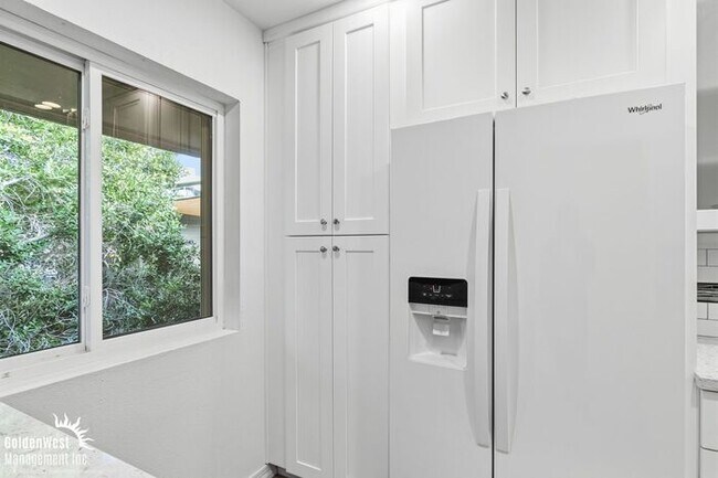 Building Photo - Modern 2Bdm 2Ba Condo in Phoenix Midtown with Pool Views