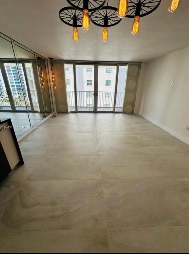 Building Photo - 5838 Collins Ave