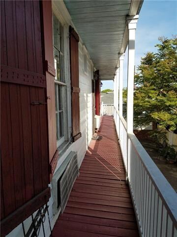 Building Photo - 1566 Annunciation St