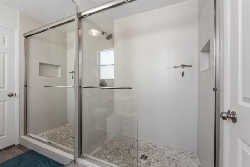 Building Photo - 526 Via De La Valle