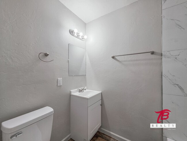 Building Photo - Cozy 3-Bedroom Home in NE OKC – Affordable & Ready for Move-In!