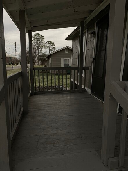 Building Photo - 1110 Wilson St