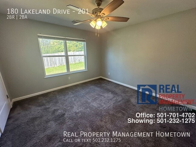 Building Photo - 180 Lakeland Dr