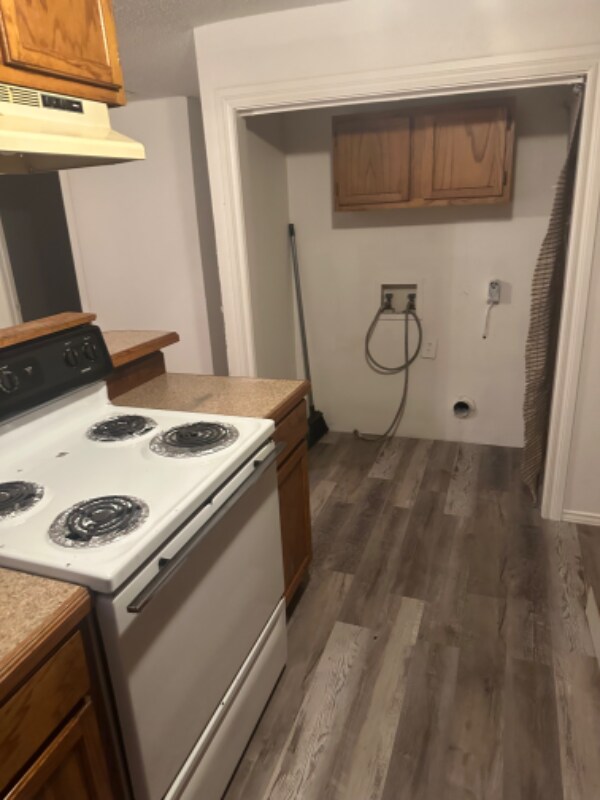 Building Photo - 1608 E Jasper St