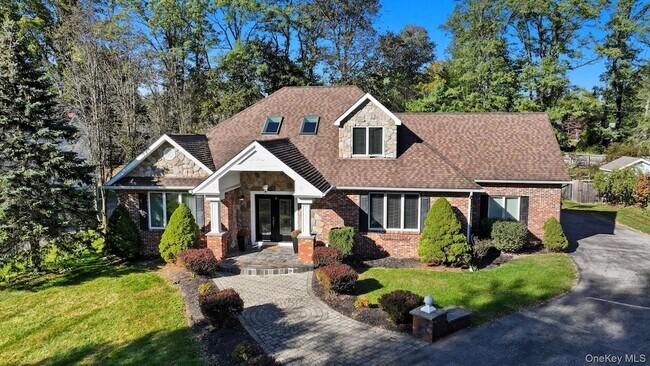 Building Photo - 45 Evergreen Ave