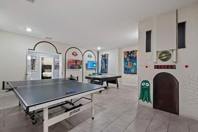 Building Photo - 2856 Bookmark Dr