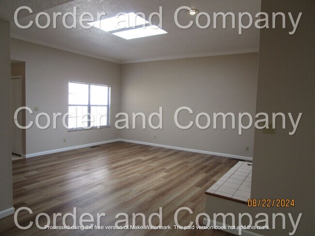 Building Photo - Cute 2 Bedroom, 2 Bathroom, 2 Car Garage and 1,562 Sq. Ft. home in 55+ Community in Rio Rancho.