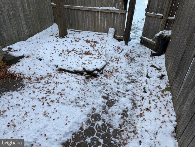 Building Photo - 454 Old Lancaster Rd