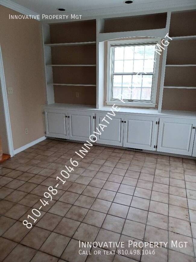 Building Photo - 611 Roome Ct