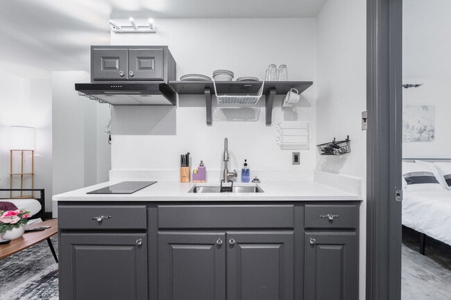 Building Photo - 201 S Chaparral St