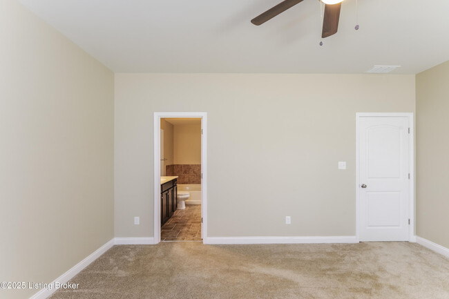 Building Photo - 9708 Waterbrook Ct