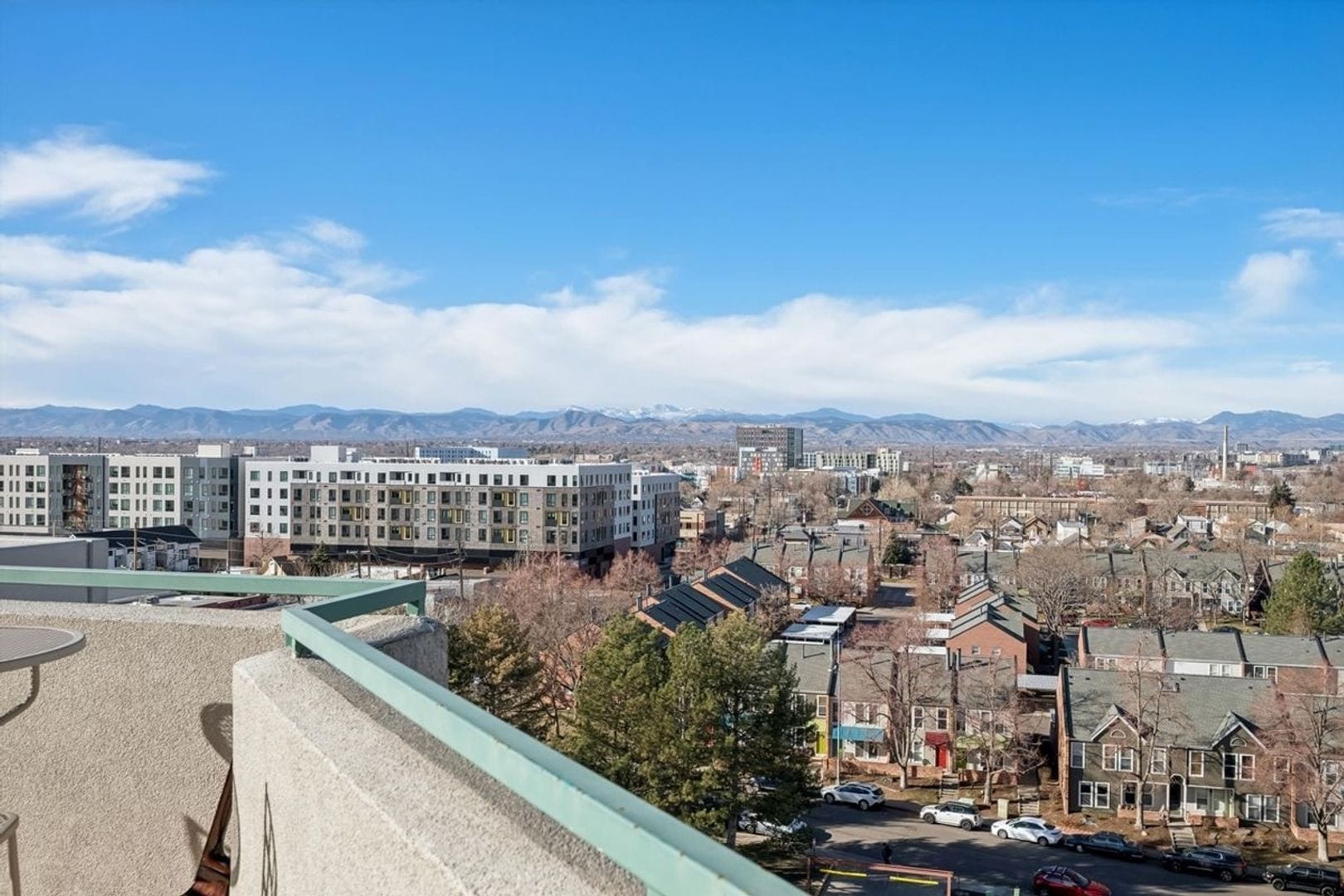 Building Photo - 601 W 11th Ave