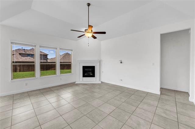 Building Photo - 1233 Carinna Dr