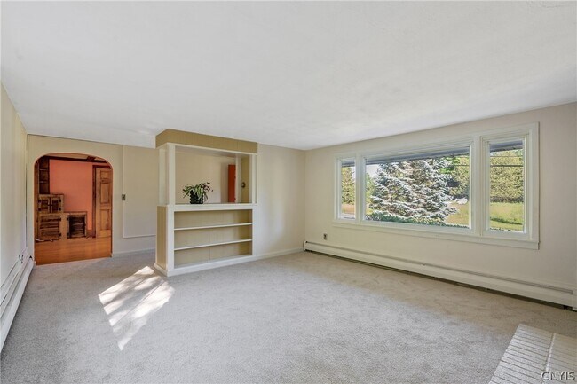 Building Photo - 6555 Woodchuck Hill Rd