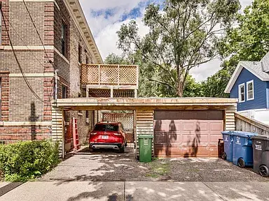 Carport/Garage - 2829 Pleasant Ave