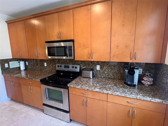 Building Photo - 3014 Waterside Cir