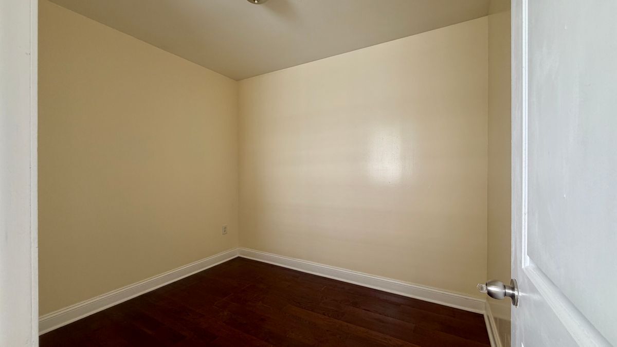 Building Photo - 3311 Kensington Ave