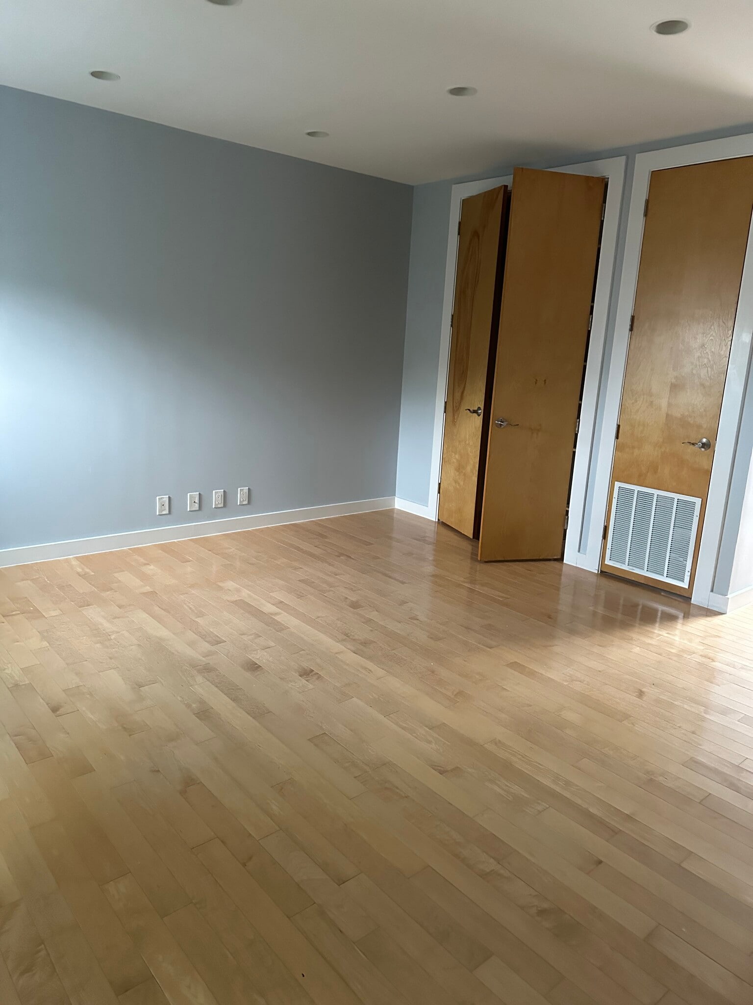 Bedroom 2 partial view toward closet - 1207 Lamont St NW