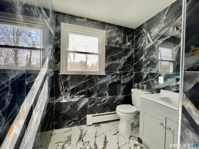 Building Photo - 62 Cambridge Dr