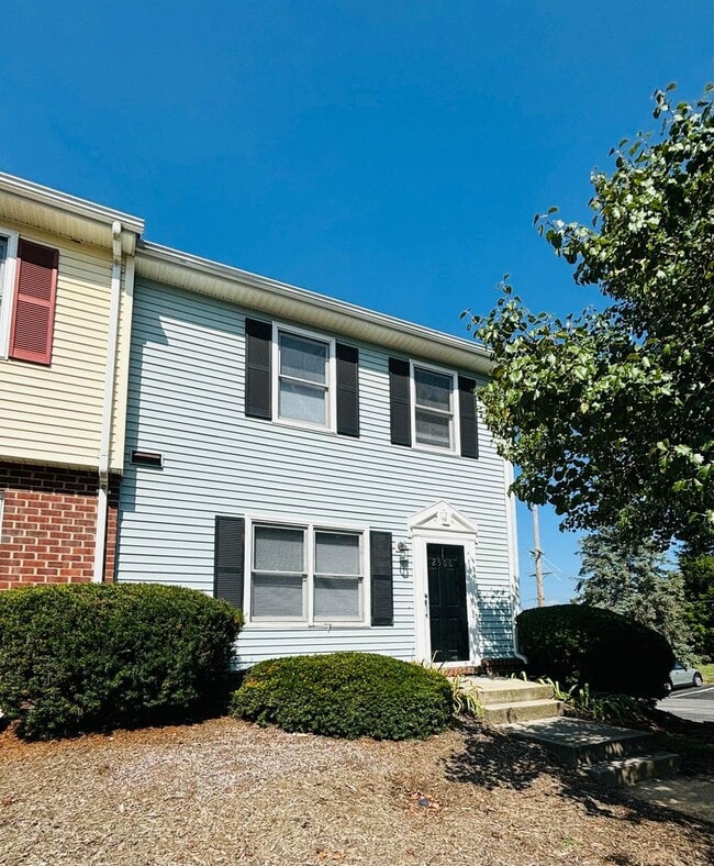 Building Photo - 2500 Ridge Rd