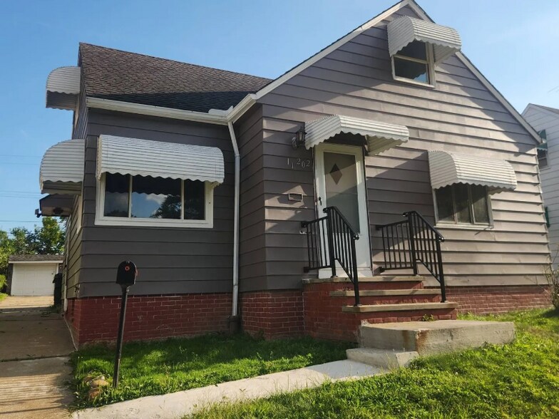 Primary Photo - 11202 Mountview Ave
