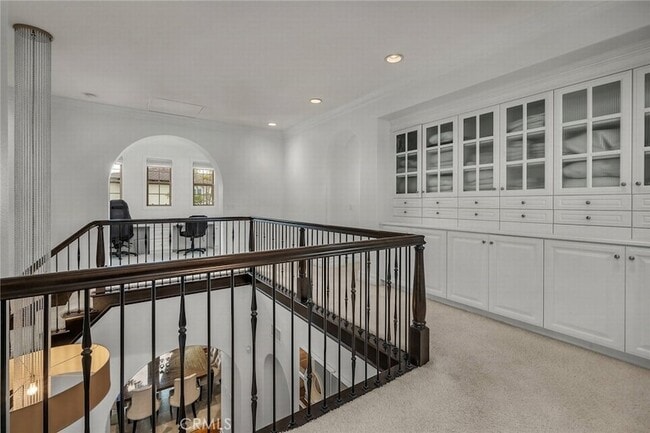 Building Photo - 8001 S Ocean Bluff Dr