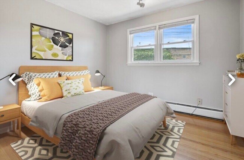 Bedroom 2 - 4912 W Berteau Ave