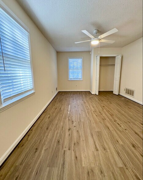 Building Photo - 1808 Lowder Dr