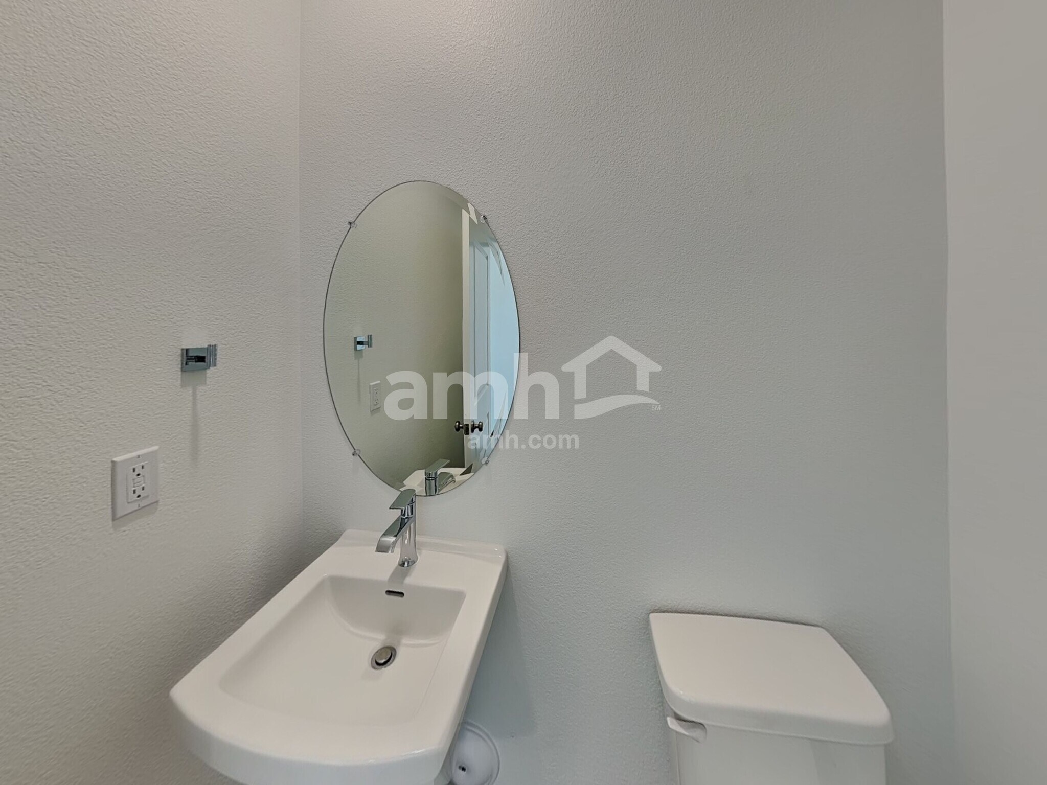 Building Photo - 10087 Abilene St