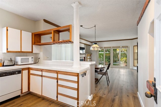Building Photo - 24411 Lantern Hill Dr