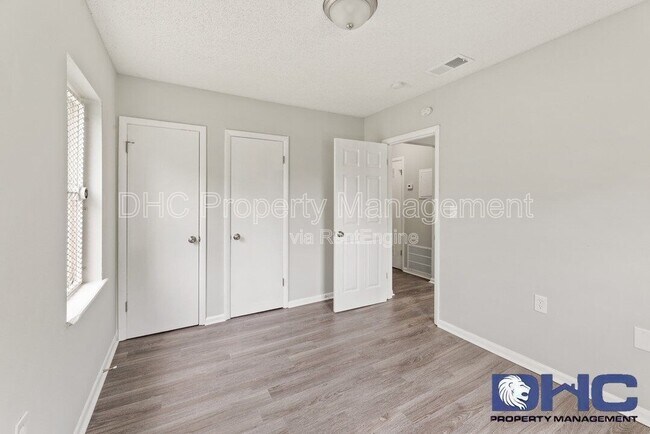 Building Photo - 171 Lawton St SW