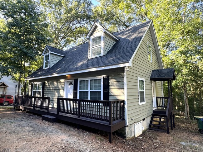 Primary Photo - 4br Home near Campus/Downtown - FALL 2025 ...